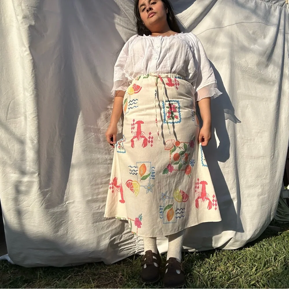 Fruit and lobster linen skirt - Picture 7 of 8